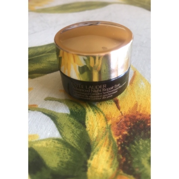 ADVANCED Night Repair Eye - Picture 3 of 4